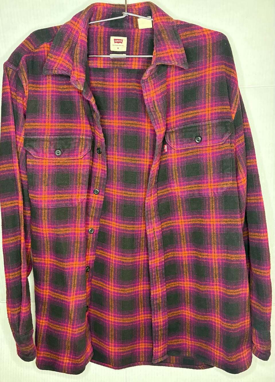 Levi's Relaxed Fit Plaid Flannel Button Down Long Sleeve Shirt